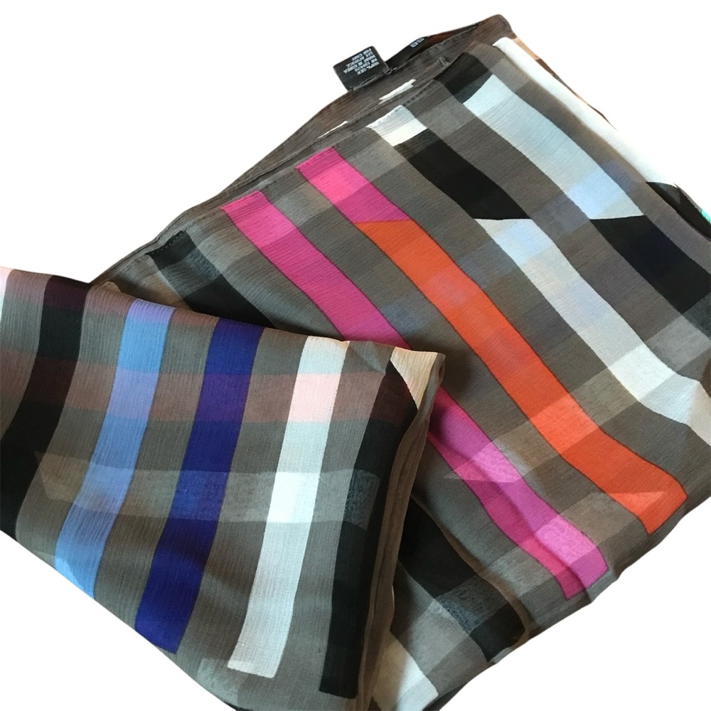 PER SE 100% Silk Scarf *Colorful Linear Print* - Picture 2 of 13